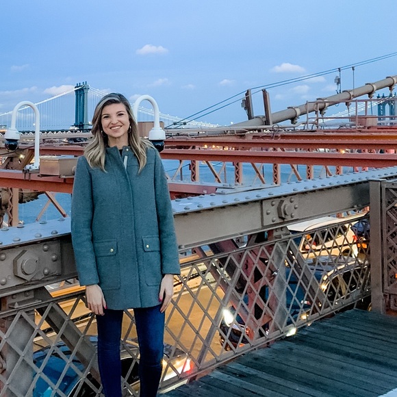 Meet your Posher, Ashley - Picture 2 of 3